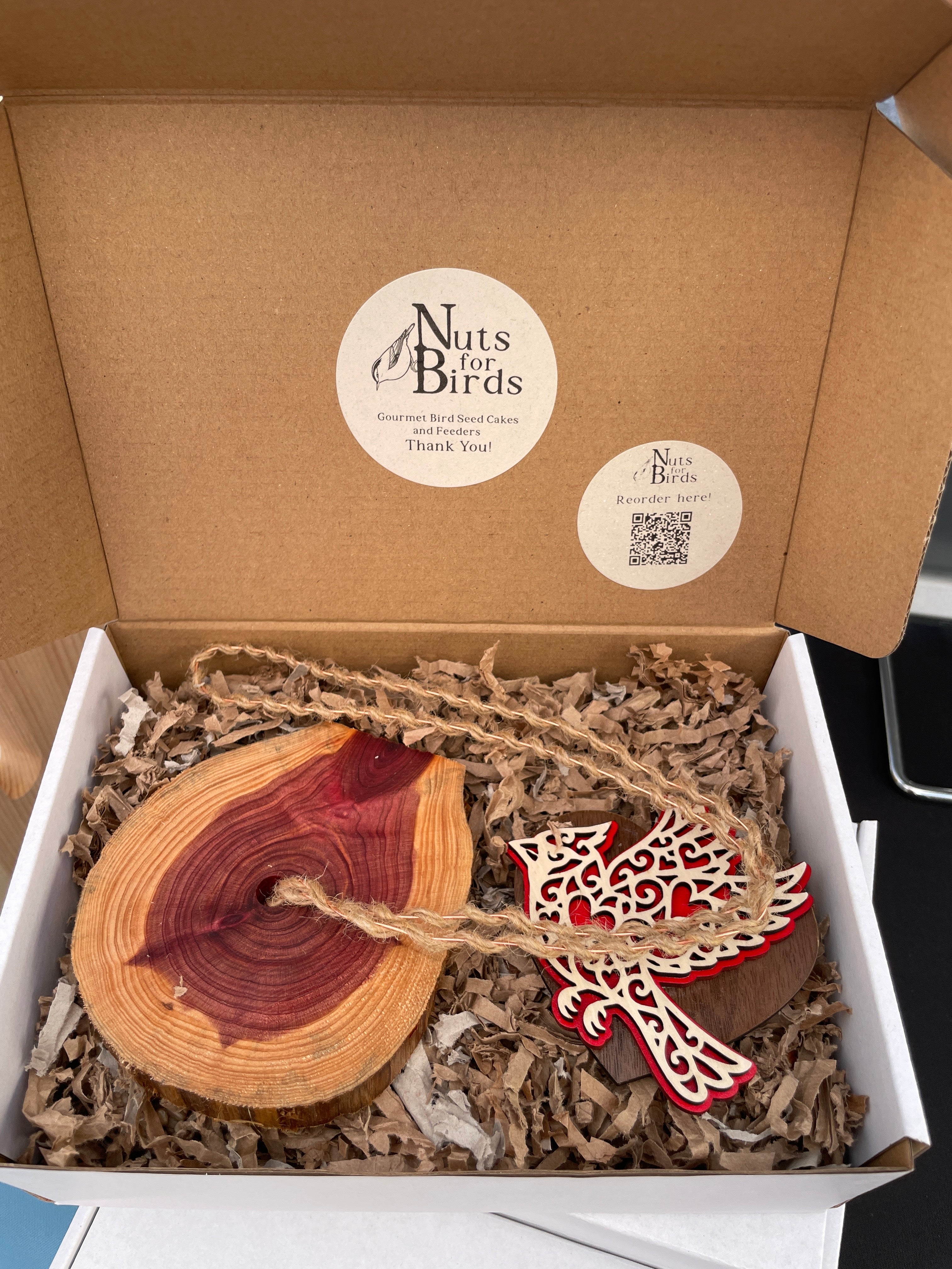 PREORDER Cedar Bird Feeder and Magnet Holiday Gift Box